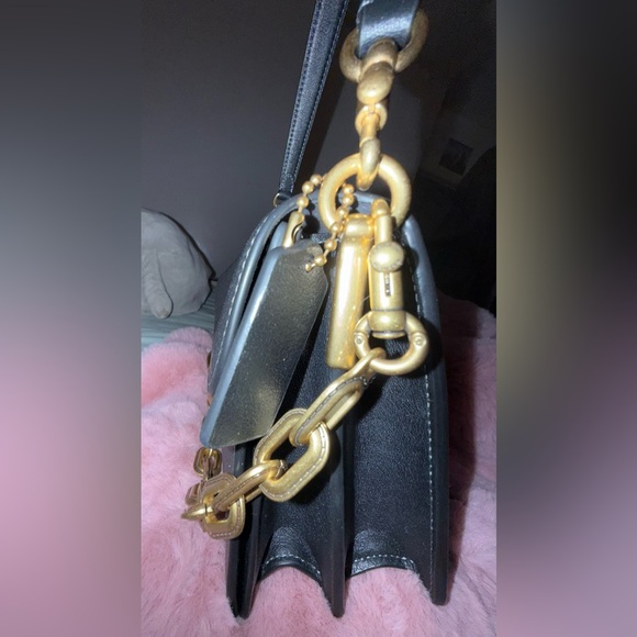 Coach Chain Tabby Black/Brass - Picture 4 of 8